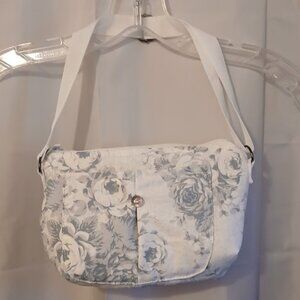 New Vintage Floral Shoulder bag Purse Quilted White Gray Pale Teal Adjustable